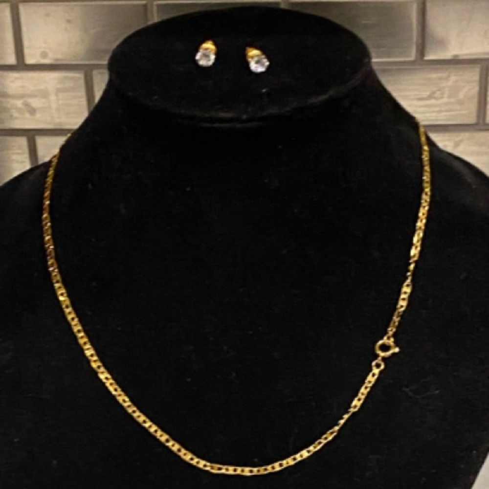 Elegant Gold Necklace and CZ Earring Set - Picture 5 of 5